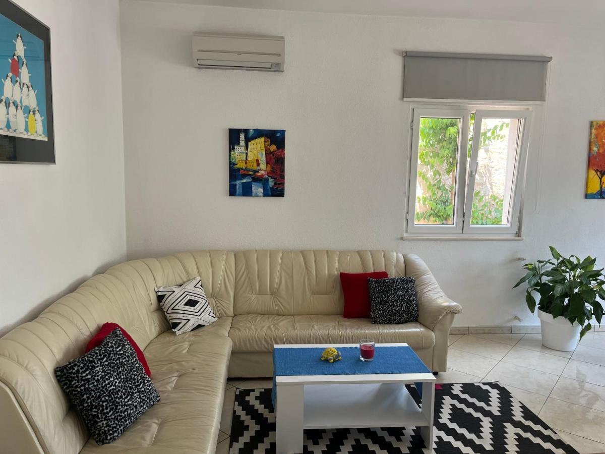 Old Town Center Apartments Supetar Dış mekan fotoğraf